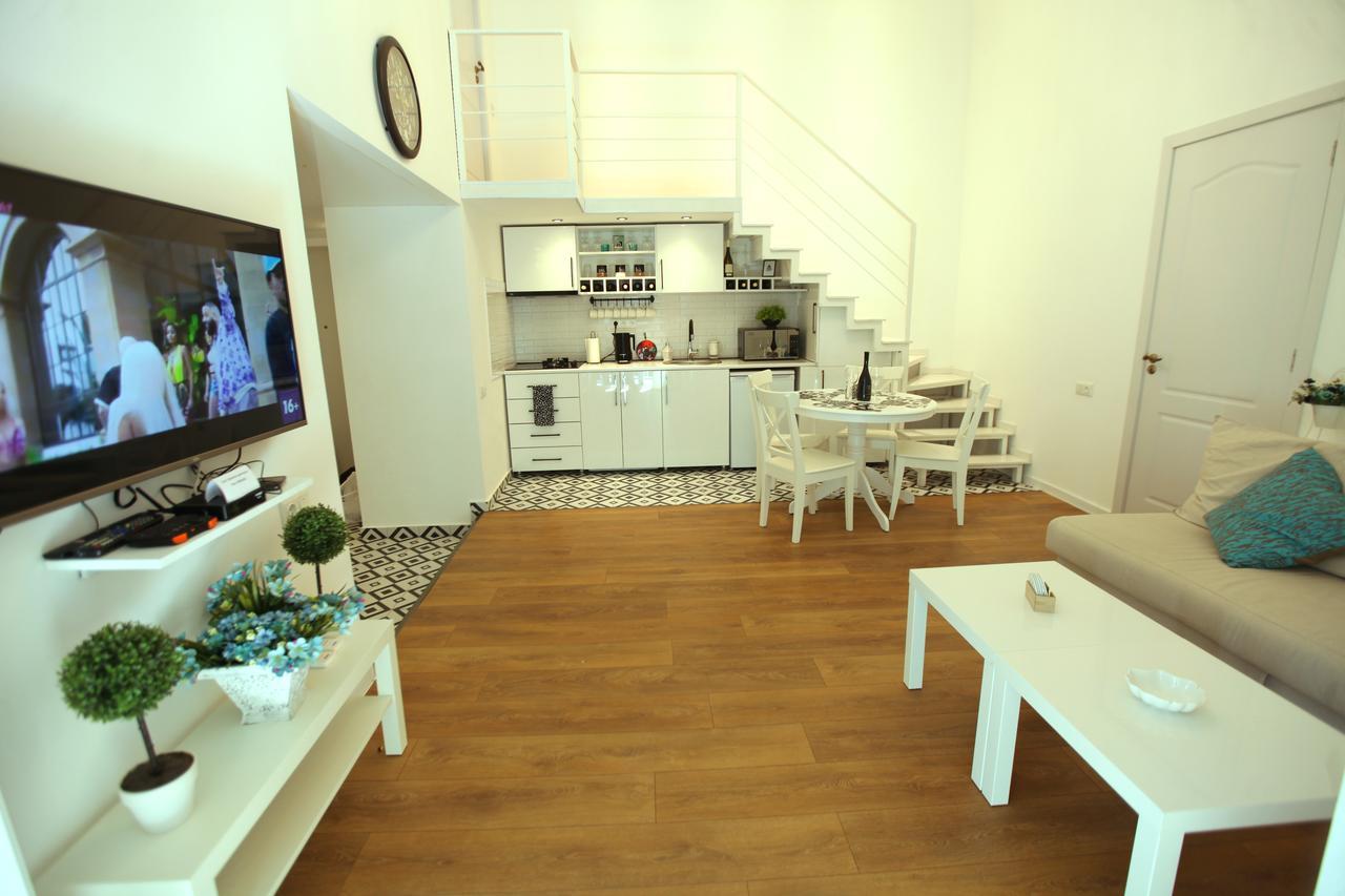 Diplomat Apartment Tiflis Dış mekan fotoğraf