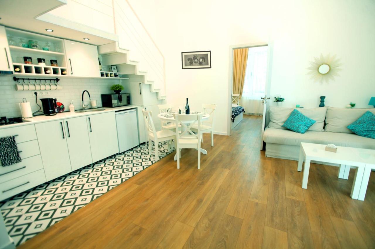 Diplomat Apartment Tiflis Dış mekan fotoğraf